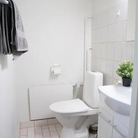 Lägenhet 4-room Apartment. Center